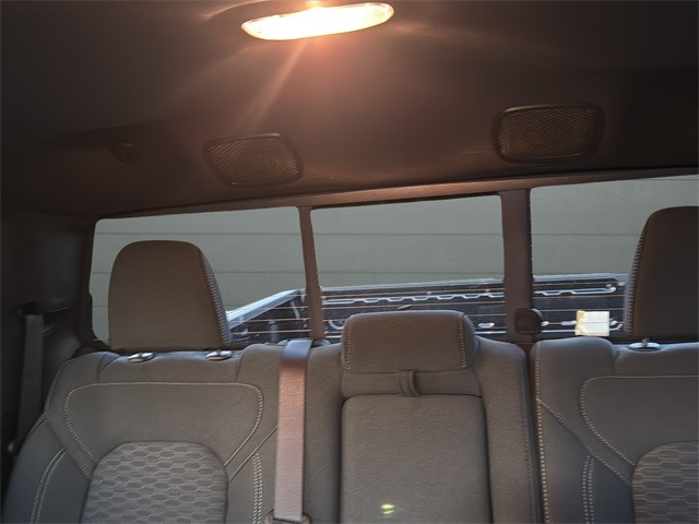 Ram 1500 Vehicle Full-screen Gallery Image 26