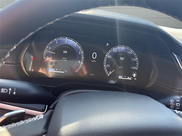 Jeep Grand Cherokee Vehicle Full-screen Gallery Image 13