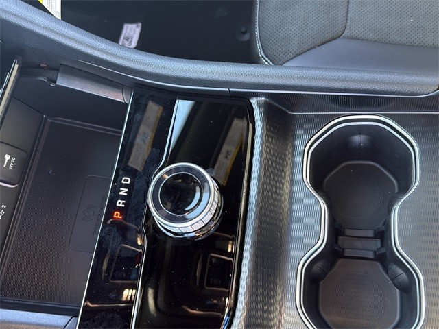 Jeep Grand Cherokee Vehicle Full-screen Gallery Image 21