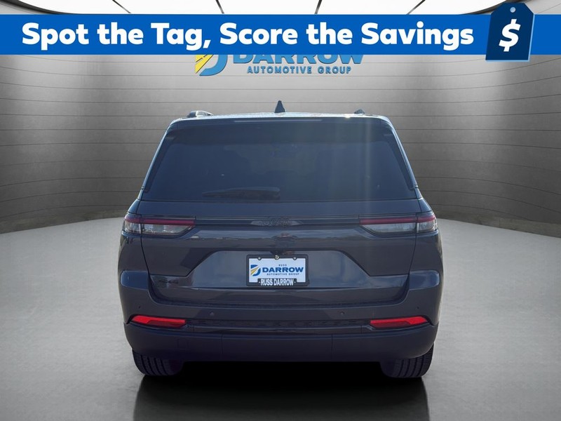 Jeep Grand Cherokee Vehicle Full-screen Gallery Image 4