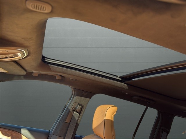 Jeep Grand Cherokee Vehicle Full-screen Gallery Image 16