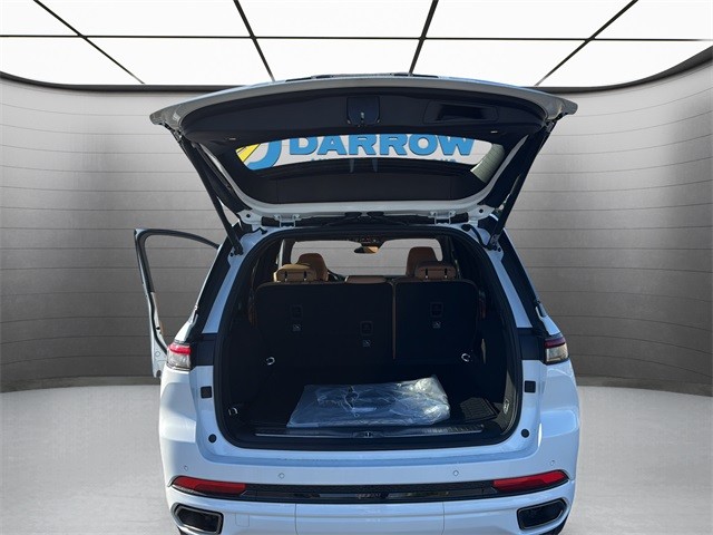 Jeep Grand Cherokee Vehicle Full-screen Gallery Image 25