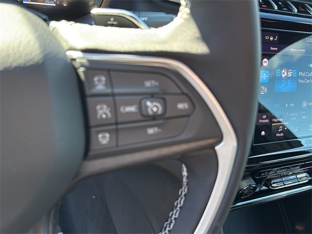 Jeep Grand Cherokee Vehicle Full-screen Gallery Image 19