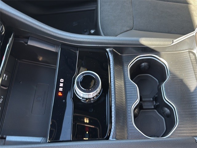 Jeep Grand Cherokee Vehicle Full-screen Gallery Image 21