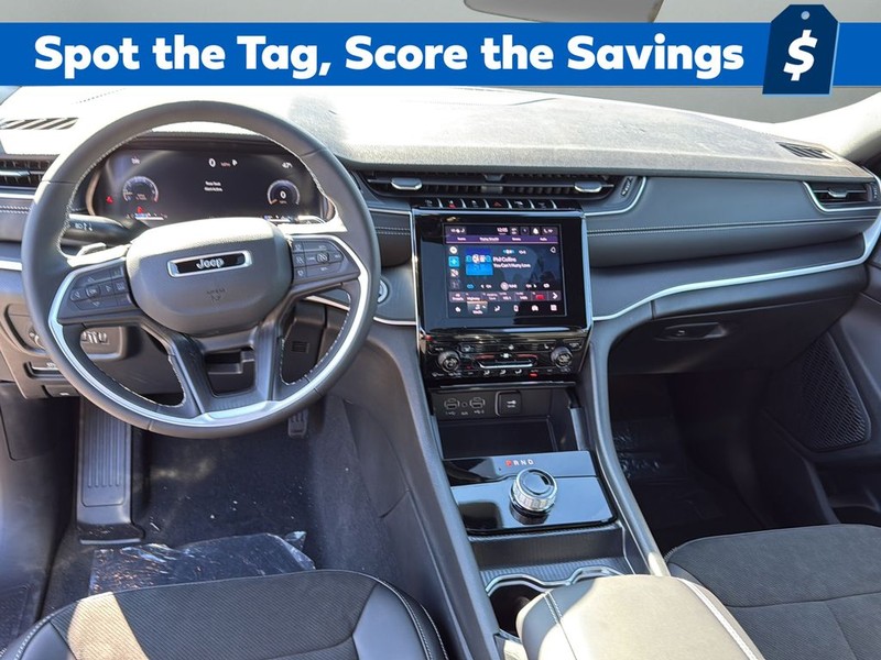 Jeep Grand Cherokee Vehicle Full-screen Gallery Image 12