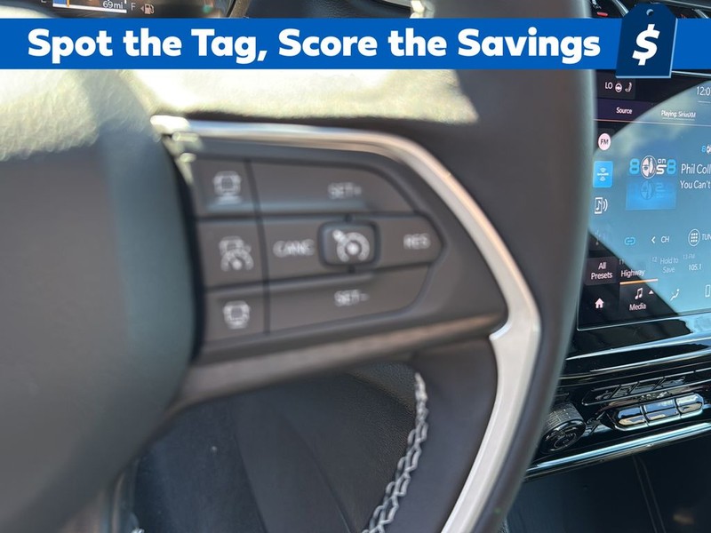 Jeep Grand Cherokee Vehicle Full-screen Gallery Image 19