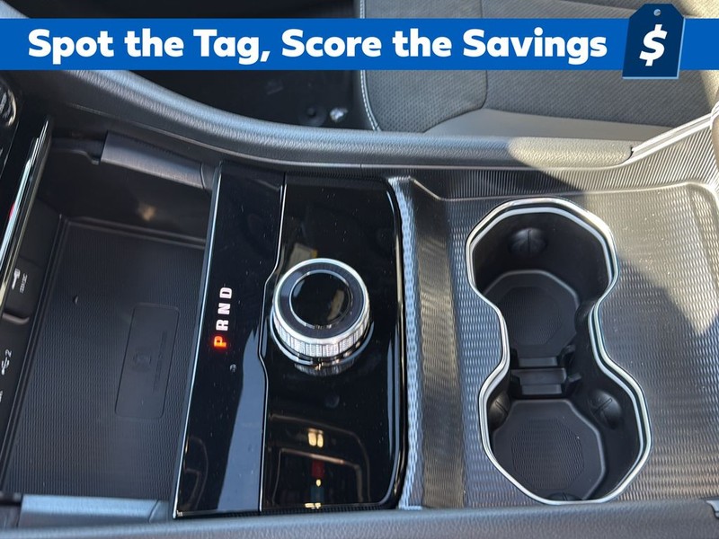 Jeep Grand Cherokee Vehicle Full-screen Gallery Image 21