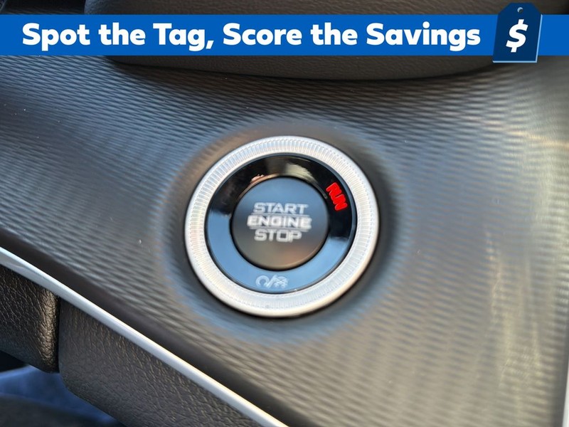 Jeep Grand Cherokee Vehicle Full-screen Gallery Image 25