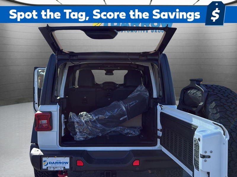 Jeep Wrangler Vehicle Full-screen Gallery Image 25