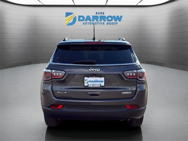 Jeep Compass Vehicle Full-screen Gallery Image 4