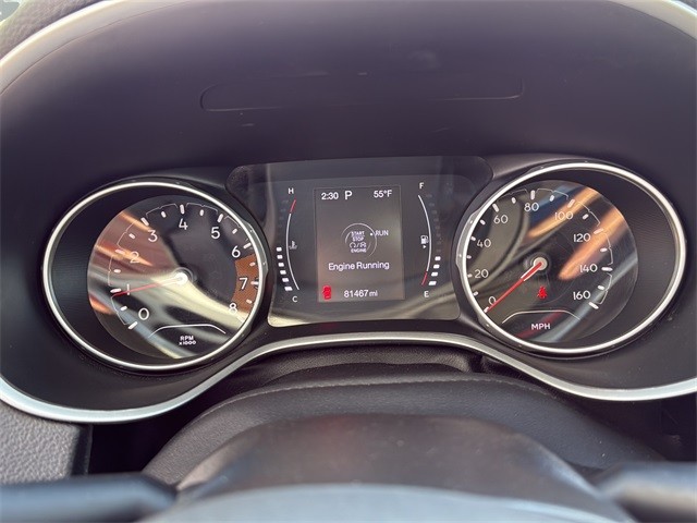 Jeep Compass Vehicle Full-screen Gallery Image 13