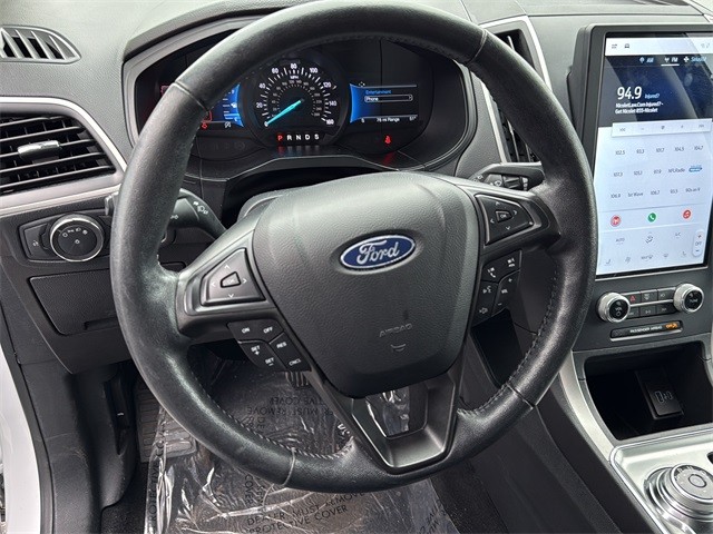 Ford Edge Vehicle Full-screen Gallery Image 25