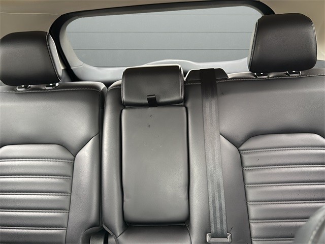Ford Edge Vehicle Full-screen Gallery Image 26