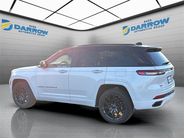 Jeep Grand Cherokee Vehicle Full-screen Gallery Image 3