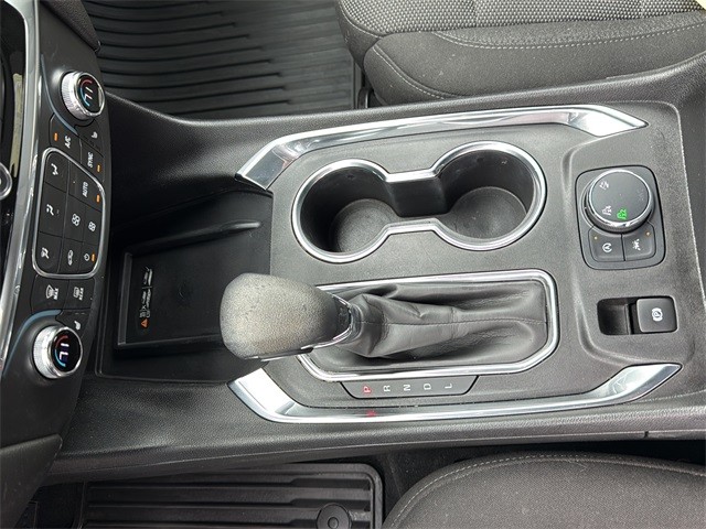 Chevrolet Traverse Vehicle Full-screen Gallery Image 20