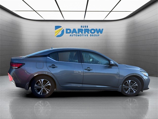 Nissan Sentra Vehicle Full-screen Gallery Image 5