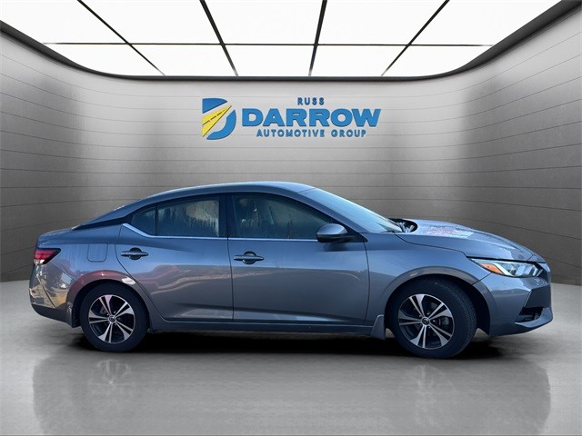 Nissan Sentra Vehicle Full-screen Gallery Image 6