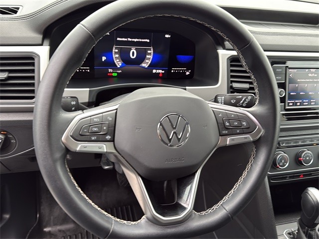 Volkswagen Atlas Cross Sport Vehicle Full-screen Gallery Image 26