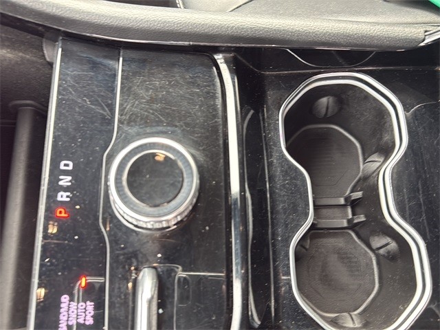 Jeep Grand Cherokee L Vehicle Full-screen Gallery Image 20