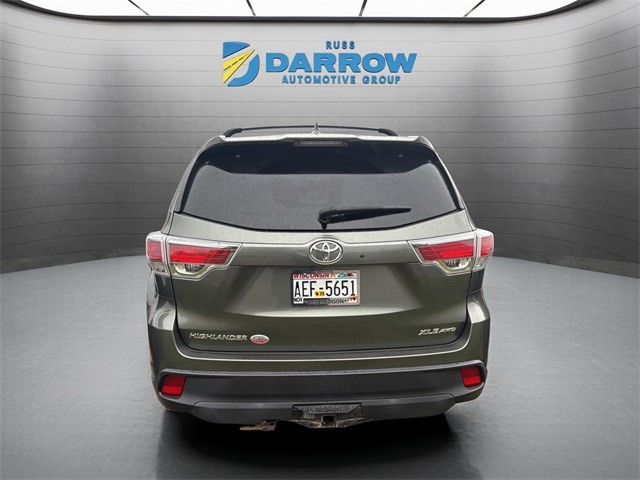 Toyota Highlander Vehicle Full-screen Gallery Image 4