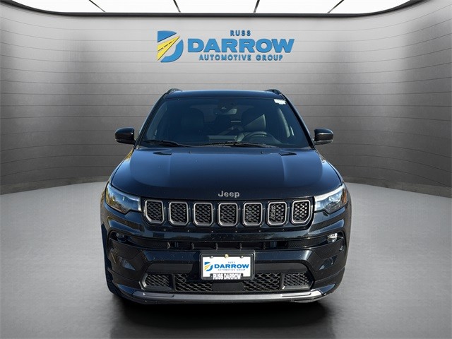 Jeep Compass Vehicle Full-screen Gallery Image 8