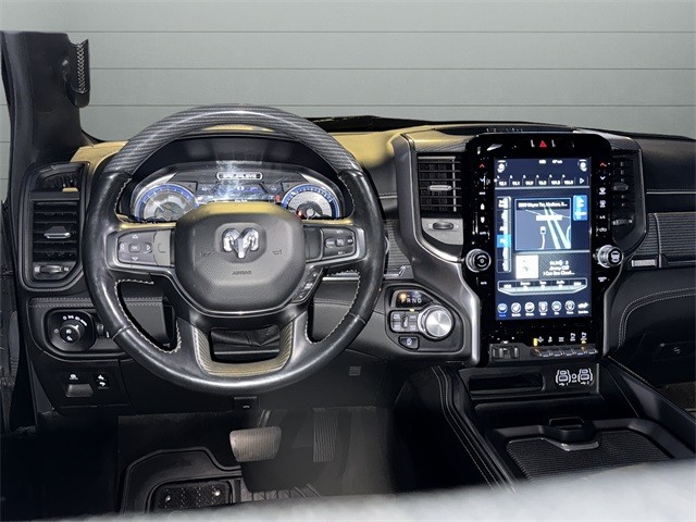 Ram 1500 Vehicle Full-screen Gallery Image 12