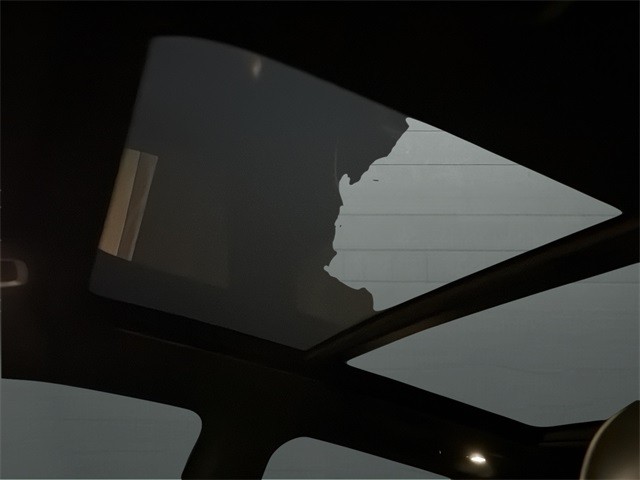 Ram 1500 Vehicle Full-screen Gallery Image 16