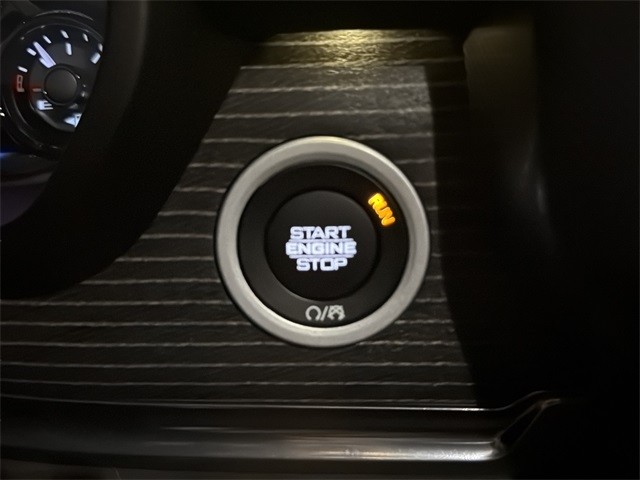 Ram 1500 Vehicle Full-screen Gallery Image 23