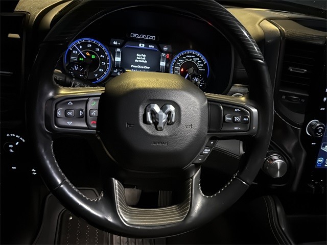 Ram 1500 Vehicle Full-screen Gallery Image 25