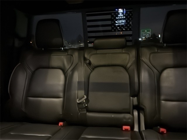Ram 1500 Vehicle Full-screen Gallery Image 26
