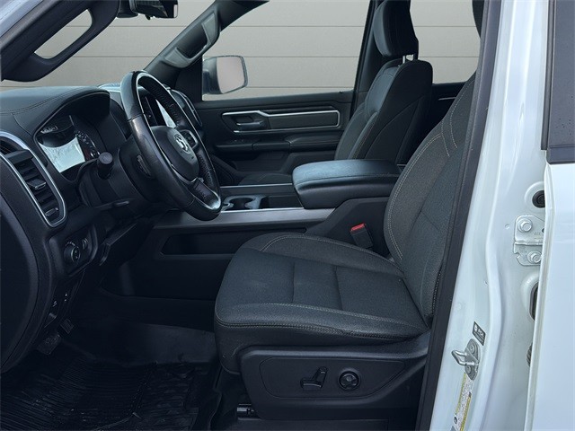 Ram 1500 Vehicle Full-screen Gallery Image 10