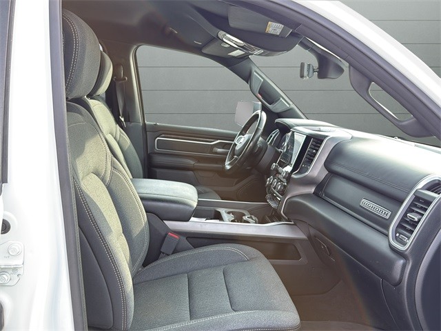 Ram 1500 Vehicle Full-screen Gallery Image 15