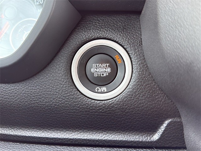 Ram 1500 Vehicle Full-screen Gallery Image 22