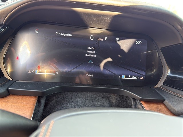 Jeep Grand Cherokee Vehicle Full-screen Gallery Image 13