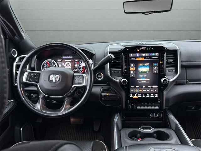 Ram 3500 Vehicle Full-screen Gallery Image 12