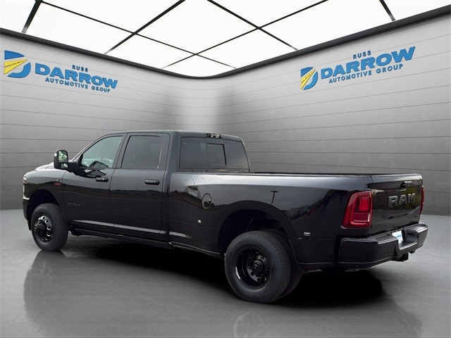 Ram 3500 Vehicle Full-screen Gallery Image 3