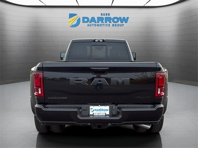 Ram 3500 Vehicle Full-screen Gallery Image 4