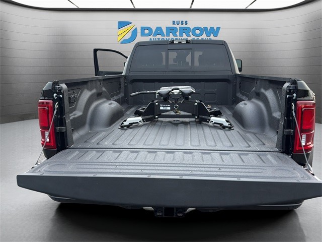Ram 3500 Vehicle Full-screen Gallery Image 25