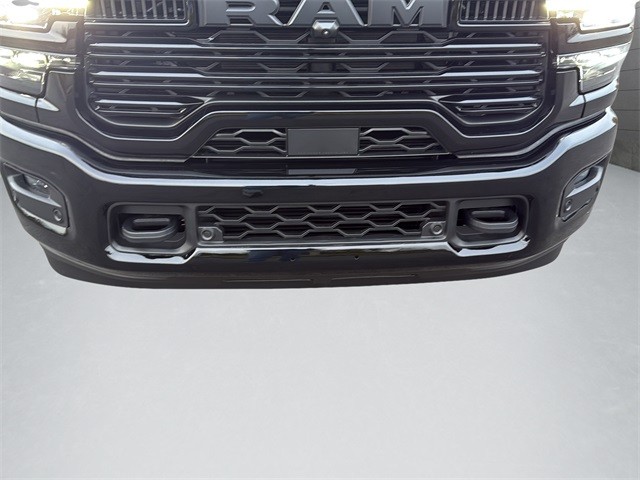 Ram 3500 Vehicle Full-screen Gallery Image 33