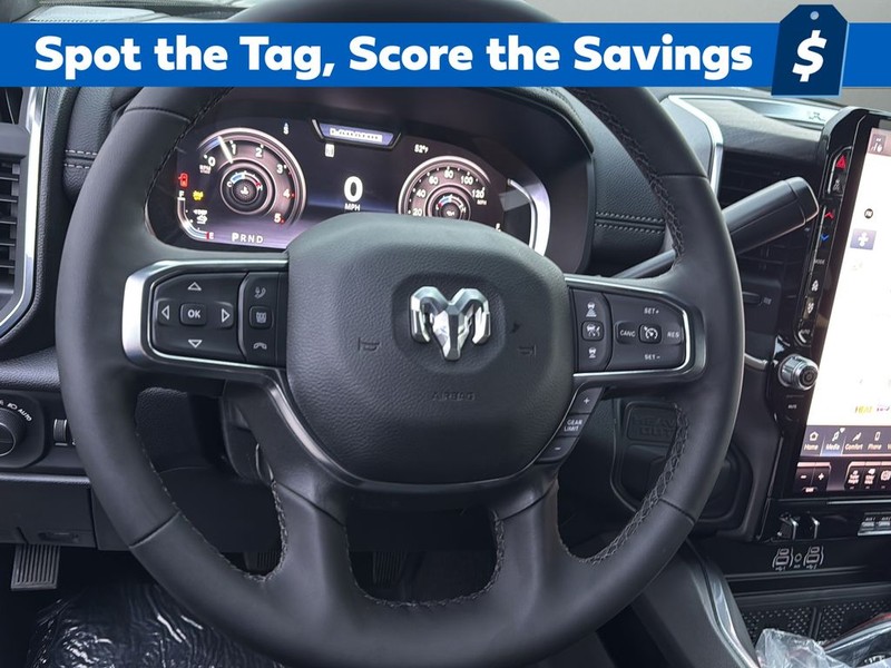 Ram 3500 Vehicle Full-screen Gallery Image 26