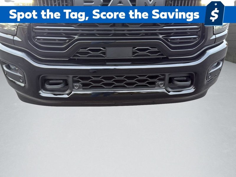 Ram 3500 Vehicle Full-screen Gallery Image 33