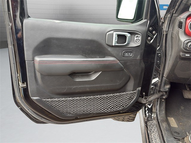 Jeep Gladiator Vehicle Full-screen Gallery Image 11