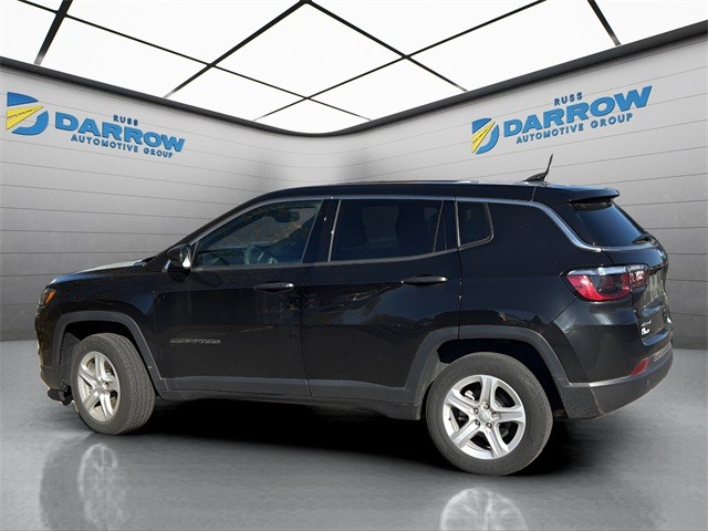 Jeep Compass Vehicle Full-screen Gallery Image 3
