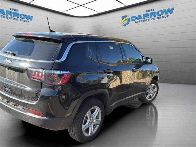 Jeep Compass Vehicle Full-screen Gallery Image 5