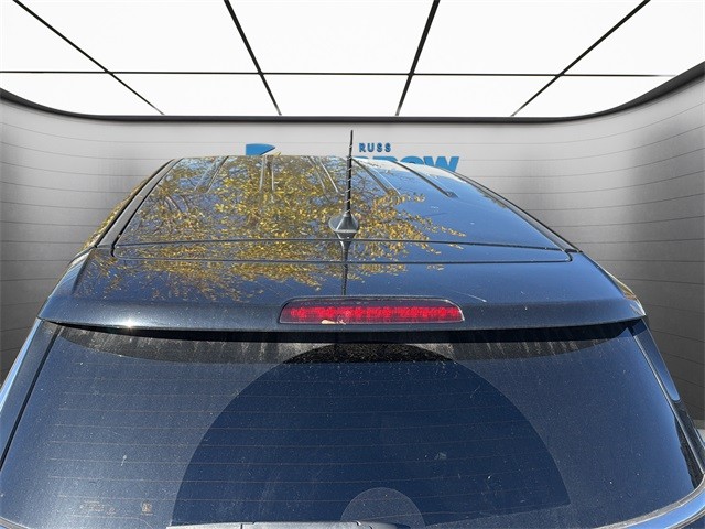 Jeep Compass Vehicle Full-screen Gallery Image 9