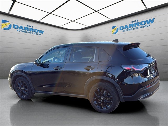 Honda HR-V Vehicle Full-screen Gallery Image 3