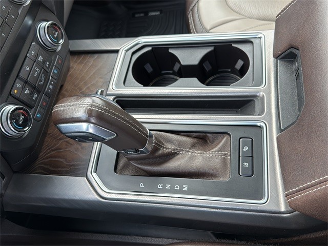 Ford F-150 Vehicle Full-screen Gallery Image 20