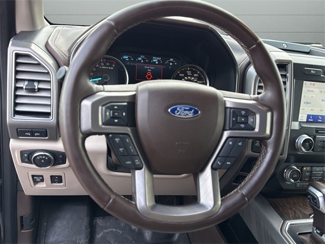 Ford F-150 Vehicle Full-screen Gallery Image 26