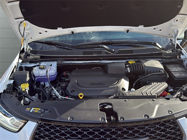 Chrysler Pacifica Vehicle Full-screen Gallery Image 19