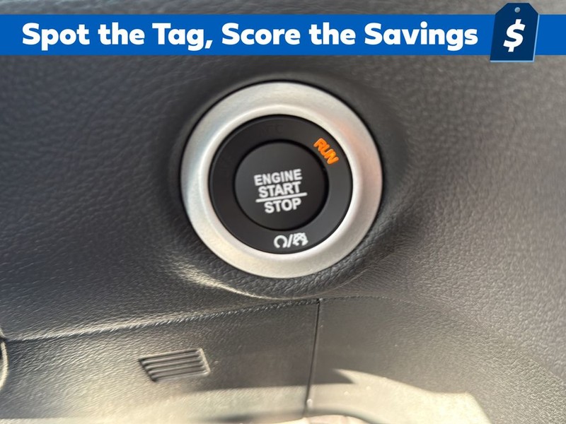 Chrysler Pacifica Vehicle Full-screen Gallery Image 23